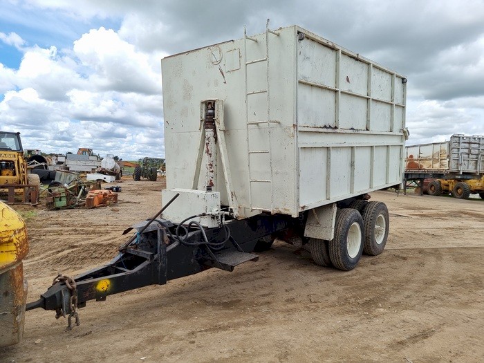 Bogey Axle Tipping Trailer