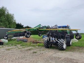 Agronic WR 600 Front Mount Rake