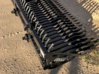 Digger rock bucket