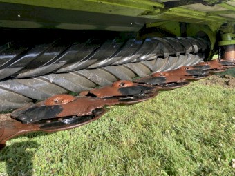 Class Disco 3600 RC mower conditioner