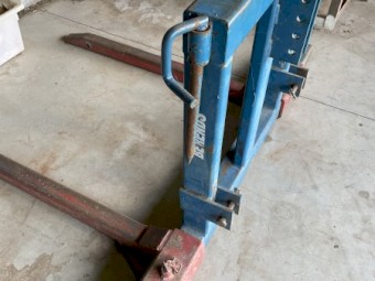 John Berends Adjustable Silage / Hay Bale Fork