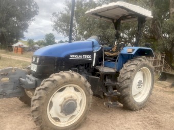 New Holland TS100 4 x 4 Tractor
