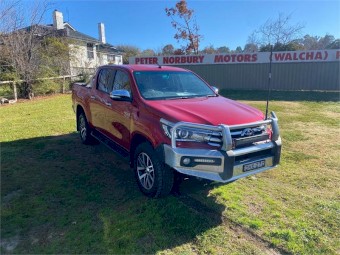 2016 Hilux SR5 Manual Dual Cab 4x4