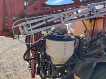 Croplands 3000 litre by 24m on a Mitsubishi Canter Truck