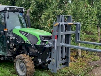 Tractor Mounted 'Landquip' Forklift (Formally owned by 'Hustler')