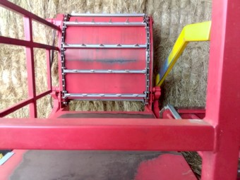 Albybone Multibale Feeder
