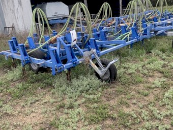 2000 Gason air seeder bar