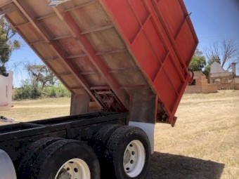 Mitsubishi Tipper