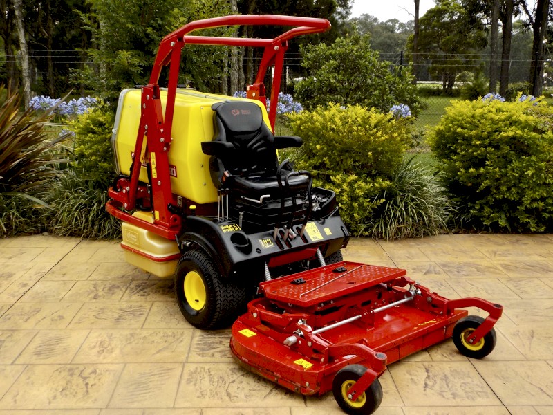  2016 Gianni Ferrari Commercial Kubota Diesel Outfront Ride on Lawn Mower