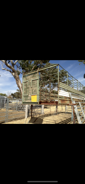 Cattle Crate