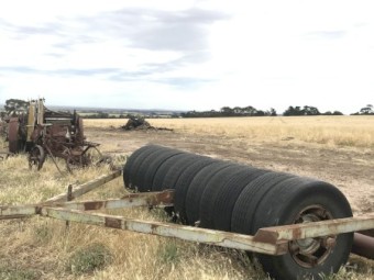 Tyre roller