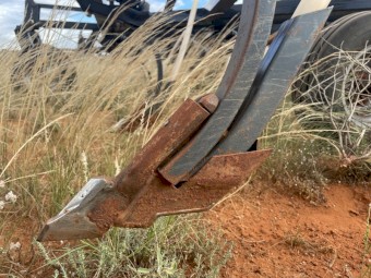 Speed loc bourgault knife points