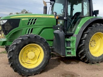 2014 John Deere 140M Tractor