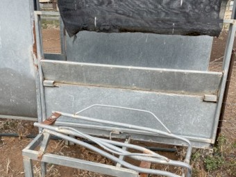 Crutching cradles 