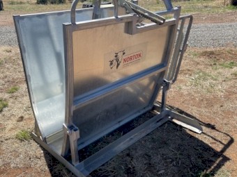 Norton Calf Handler