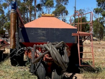 Horwood Bagshaw 8000L Airseeder