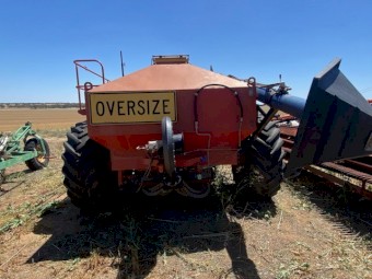 Horwood Bagshaw 8000L Airseeder