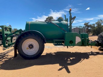Goldacres Advance Trailed Boom Spray