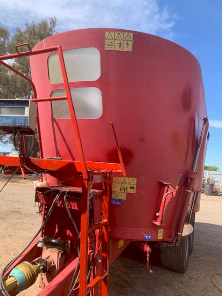 Feed Mixer Wagon