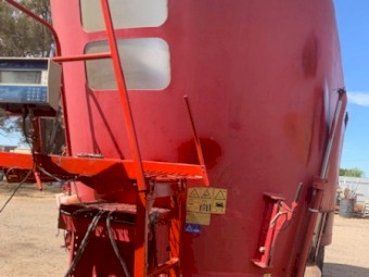 Feed Mixer Wagon