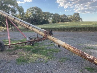 Westfield auger