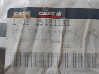 CASE IH 2188 Parts     Chrome Shafts for feeder house lift rams