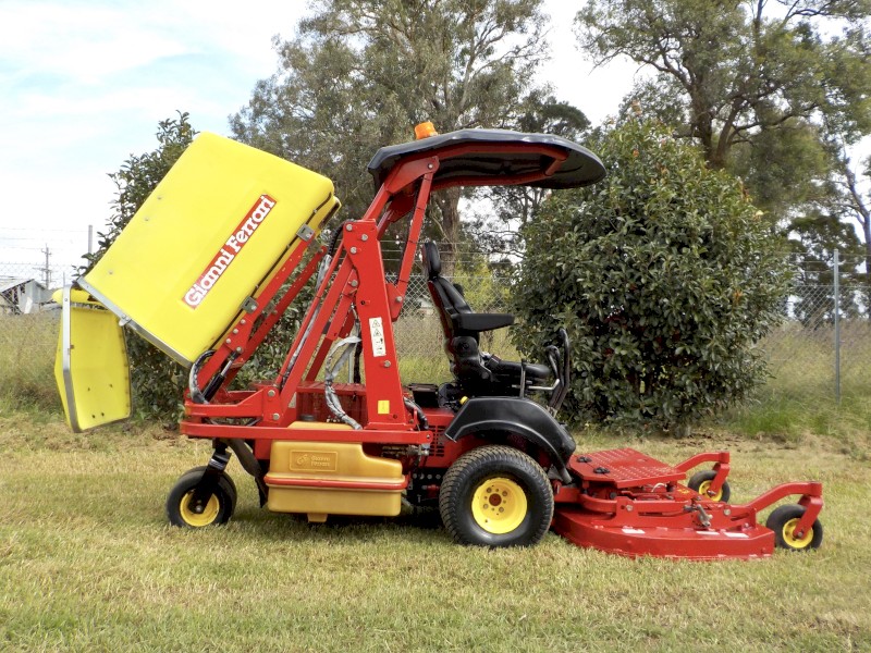 2015 Gianni Ferrari Commercial Kubota Diesel Outfront Ride on Lawn Mower