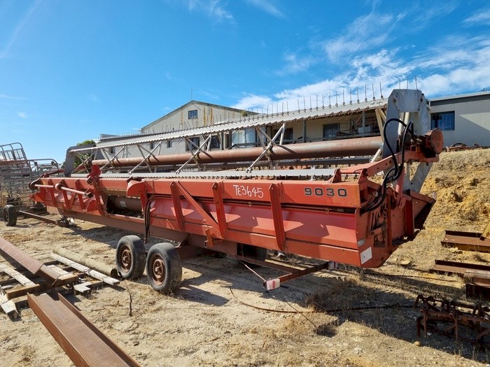 Massey Ferguson F9030 Header Front