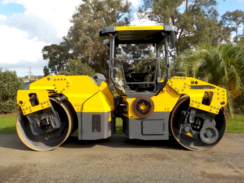 2014 Dynapac CC4200 Articulated Twin Smooth Drum Roller 10,950kg