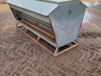 Sheep Feeder