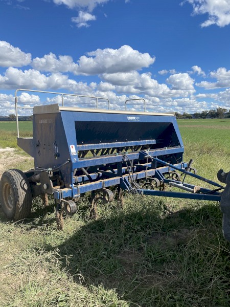 Agrowdrill 300