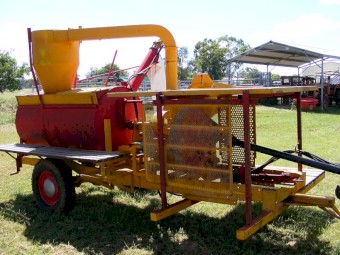 Feed Mixer
