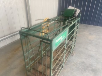 Ruddweigh 300 scales and weigh crate