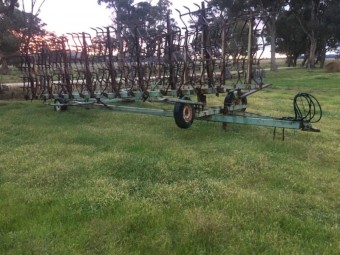 18 metre hydraulic folding harrows