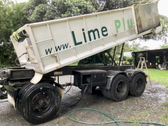 ## Price Reduction ## 13 Cub Metre Smith Custom self unloading/ Roller Mat Dog Trailer