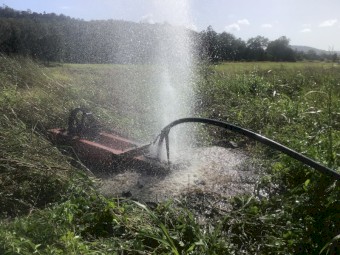 Bore hole pump