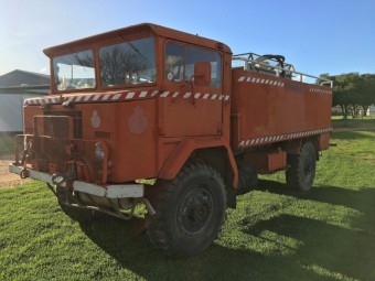 Acco International fire truck 4x4