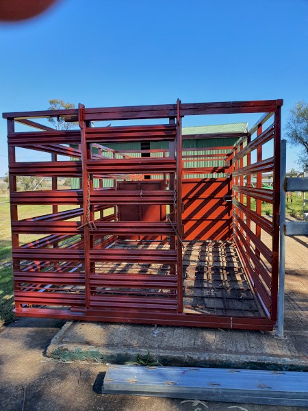 6.8m Stock Crate