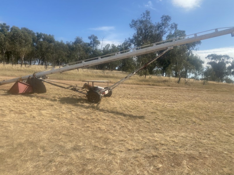 Normolye 45 x 8 inch hydraulic grain auger