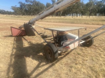 Normolye 45 x 8 inch hydraulic grain auger