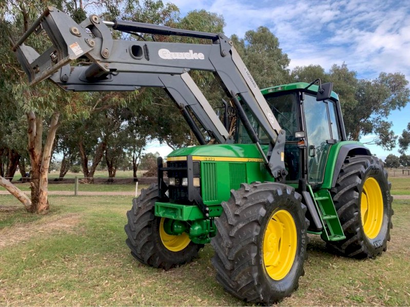 John Deere 6810 C/W Quicke Loader