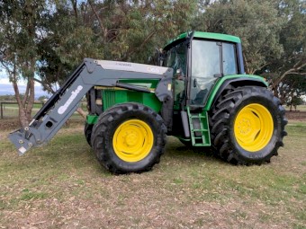 John Deere 6810 C/W Quicke Loader