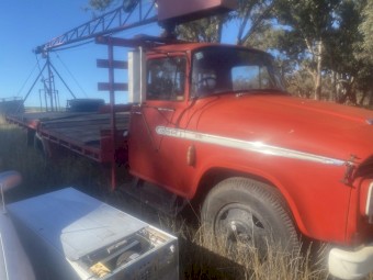 Dodge 575 V8 Truck