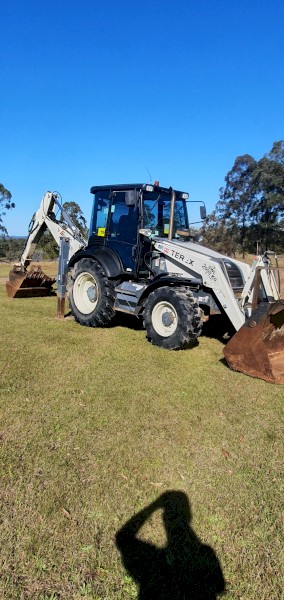2011 Terex 880 Elite Backhoe