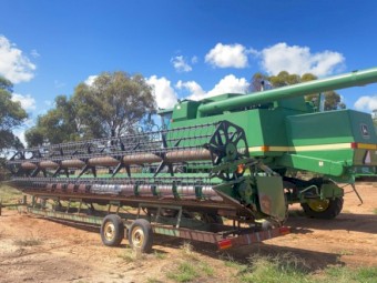 1996 John Deere 9500 with 930r front 