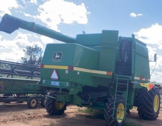 1996 John Deere 9500 with 930r front 