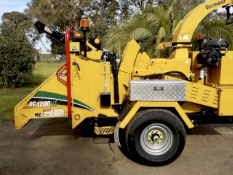 Late Model VERMEER BC1200XL Commercial Wood Chipper