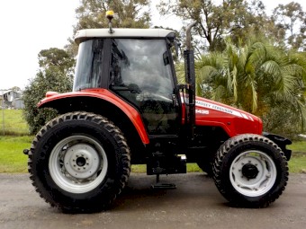 Massey Ferguson 5435 Dyna 4 4x4 Tractor