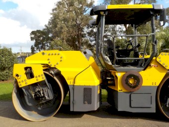 2014 Dynapac CC4200 Articulated Tandem Twin Smooth Drum Roller 