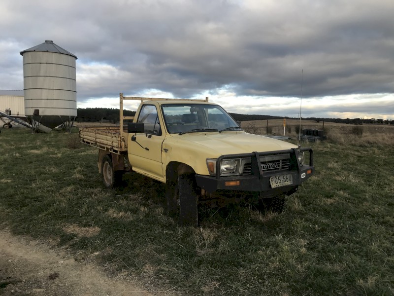 1989 Toyota Hilux 4wd Single cab. 2.8 Diesel